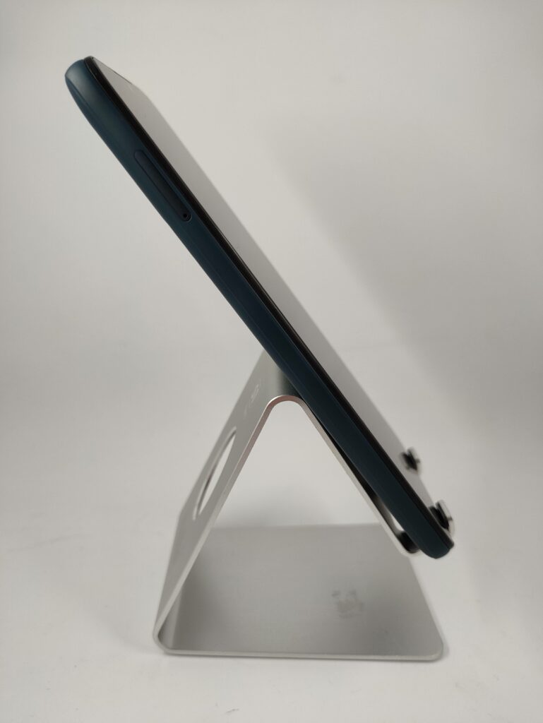 Doogee N40 Pro linke Seite
